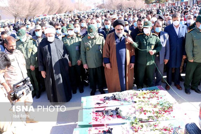 تشییع پیکر ۳ شهید تازه تفحص شده در یاسوج