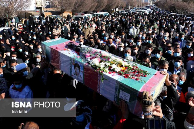 تشییع پیکر ۳ شهید تازه تفحص شده در یاسوج