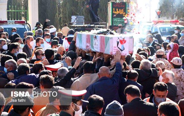 تشییع پیکر ۳ شهید تازه تفحص شده در یاسوج