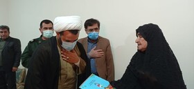 بازدید مسئولان کهگیلویه از خانواده‌های شهدا