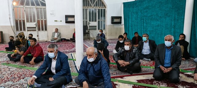 مساجد از حالت نمازخانهای خارج شوند و به امورات مردم بپردازند