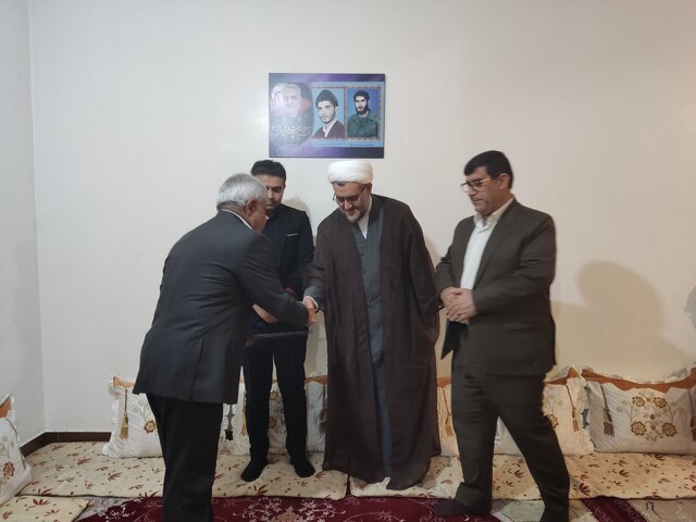 ضرورت تبیین آرمانهای شهدای برای نسل جوان