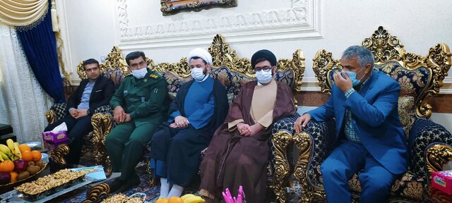 جانبازان سنبل ایستادگی و شجاعت هستند