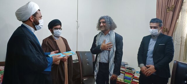 جانبازان سنبل ایستادگی و شجاعت هستند