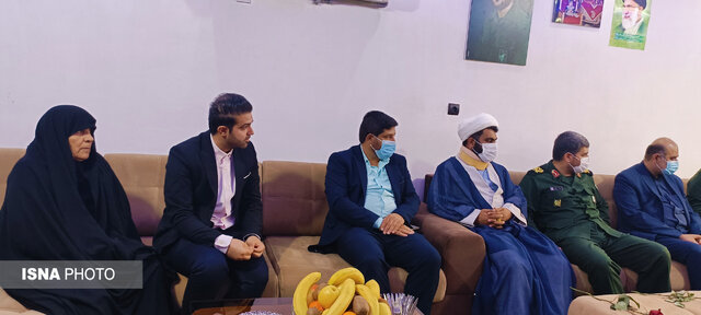 دیدار فرمانده سپاه فتح کهگیلویه وبویراحمد از خانواده «سردار شهید نیکمحمدی» در دهدشت