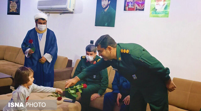 دیدار فرمانده سپاه فتح کهگیلویه وبویراحمد از خانواده «سردار شهید نیکمحمدی» در دهدشت