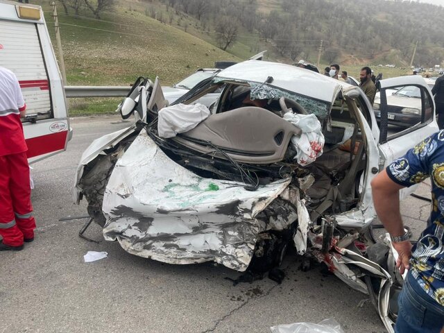 ۴کشته و ۴ مصدوم در پی تصادف منجر به آتشسوزی دو خودرو در محور «یاسوج - اصفهان»