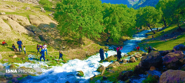 آبشاری دیدنی در کهگیلویه که چشمها را خیره میکند