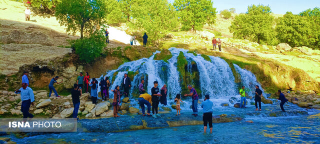 آبشاری دیدنی در کهگیلویه که چشمها را خیره میکند
