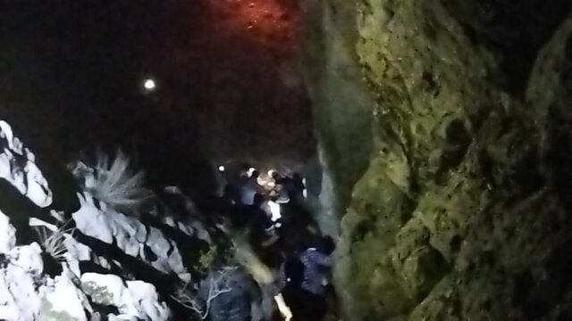 نجات جوان ۳۵ساله بویراحمدی توسط امدادگران جمعیت هلال احمر کهگیلویه و بویراحمد