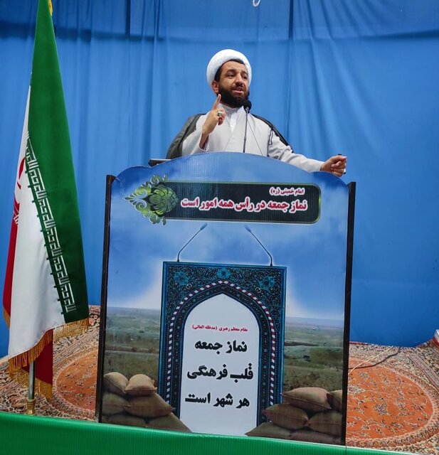جمهوری اسلامی مقابل زیاده‌خواهی‌های دشمن کوتاه نخواهد آمد