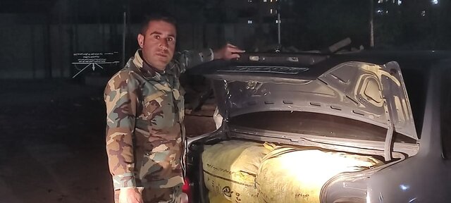 کشف ۲۵ گونی ذغال جنگلهای بلوط بویراحمد از سواری پراید