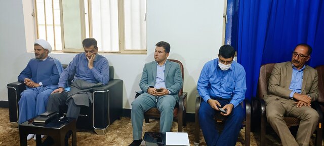 اساتید دانشگاه با تحلیلهای عملی مسئولان را نقد کنند