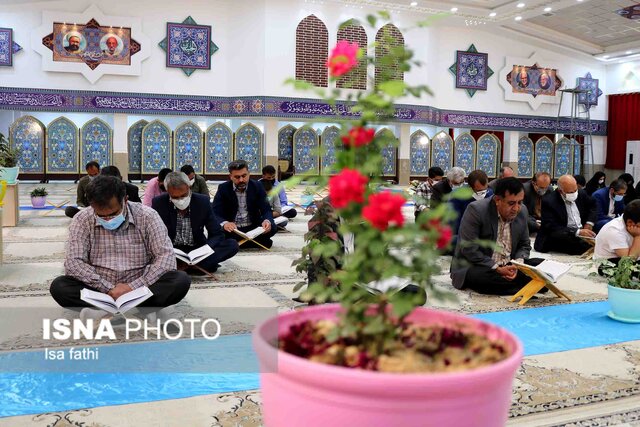 جمع خوانی قرآن کریم در حسینیه ثارالله یاسوج