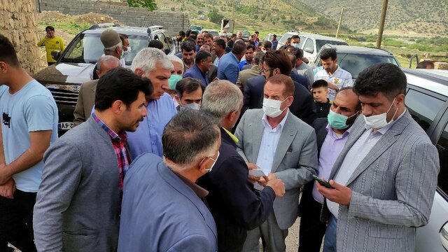 از وعده به کشاورزان تا نبود اعتبار برای سالن ورزشی در سفر استاندار به روستای سهرون