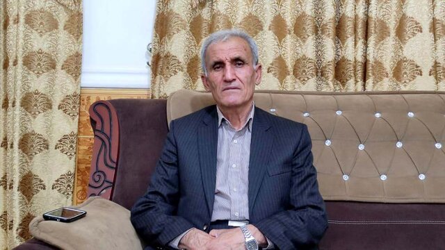 داستانی از گچ، تخته، کوهستان