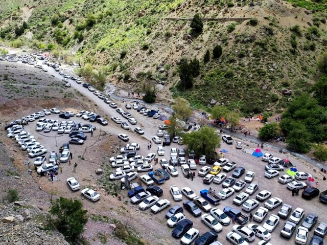 منطقه گردشگری کوه‌گل سی سخت مملو از گردشگران تعطیلات عید فطر
