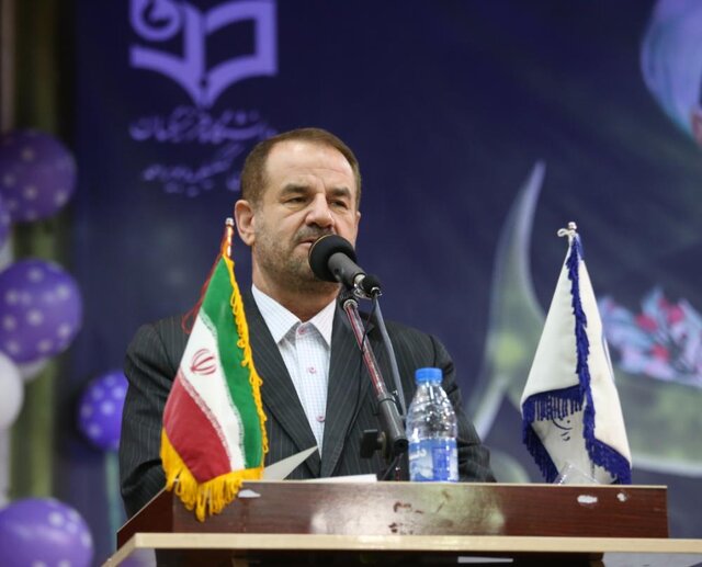 همه کمک کنیم تا دولت از این گردنه سخت عبور کند/ نسبت به دغدغه معیشت فرهنگیان غافل نشده‌ایم
