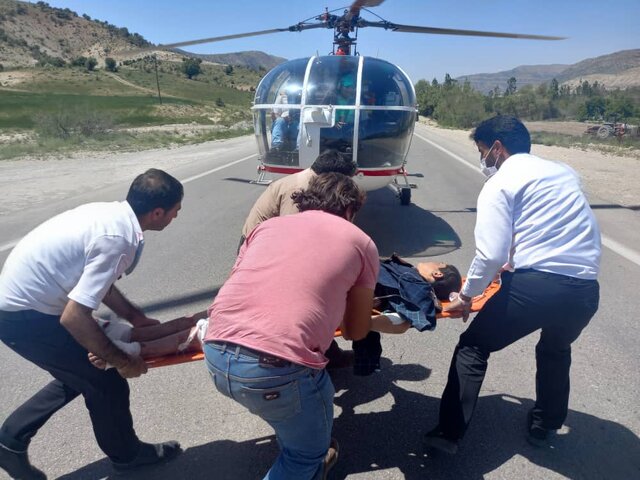 حمله ۴ خرس به مرد افغانستانی در ارتفاعات بویراحمد و امداد هوایی توسط اورژانس