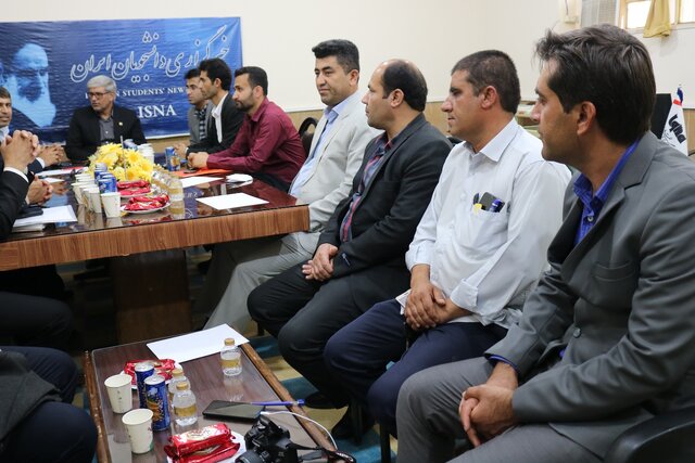 بازدید مسئولان روابط عمومیهای آموزش و پرورش کهگیلویه و بویراحمد از خبرگزاری ایسنا