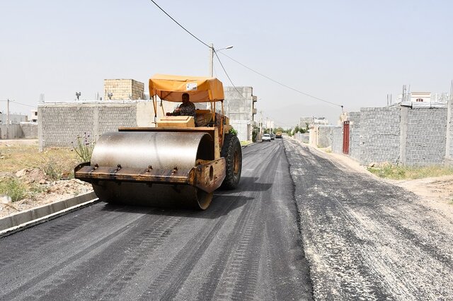 اجرای نزدیک به ۲۵ هزار مترمربع آسفالت در معابر شهر یاسوج اجرای نزدیک به ۲۵ هزار مترمربع آسفالت در معابر شهر یاسوج