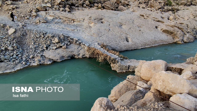 منطقه جلاله شهرستان دنا فاقد هرگونه امکانات است