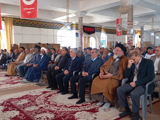 نماینده ولی فقیه در بنیاد شهید استان کهگیلویه: بیگانگان، وحدت ملت ایران را نشانه گرفته‌اند