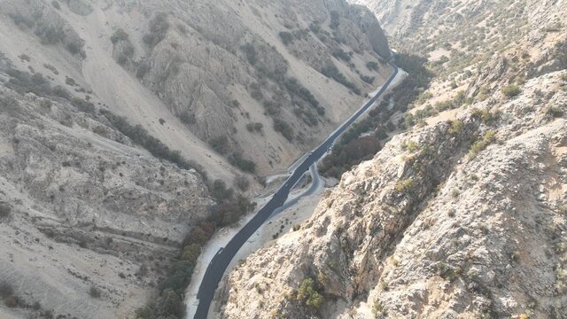 رفع ۱۲ نقطه پرحادثه در محورهای مواصلاتی کهگیلویه و بویراحمد