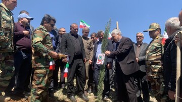 کاشت ۶۰۰ اصله نهال در شهرستان بویراحمد مصادف با روز جمهوری اسلامی