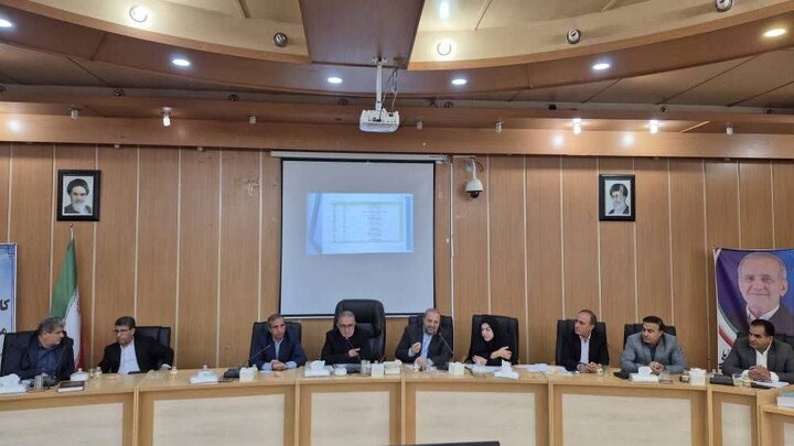 استاندار کهگیلویه و بویراحمد: آموزشهای فنی و حرفهای براساس نیاز صنعت جهت بگیرد