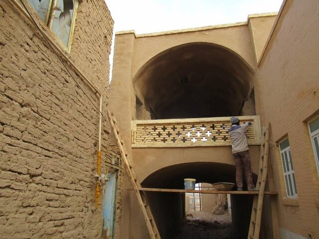 سایه‌باد میرزا آقاهای یزد مرمت شد