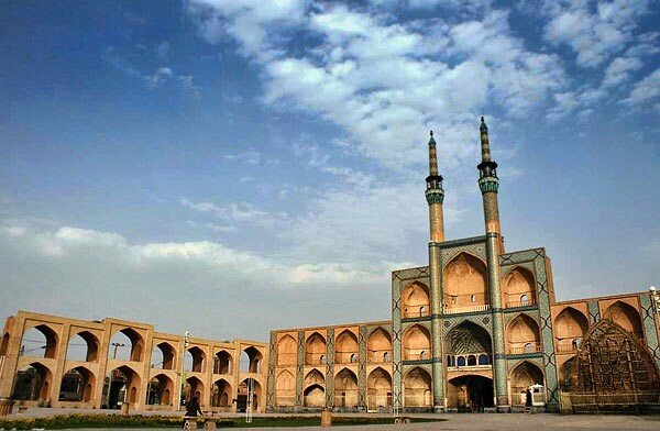 از قدیمی‌ترین مسجد ایران تا آتشکده‌ای با شعله‌های 1500 ساله 