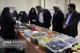 نمایشگاه توانمندی‌های بانوان میبد گشایش یافت