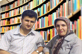 اهدای کتابخانه شخصی زوج هنرمند به کتابخانه‌ی مرکزی یزد