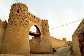 آغاز عملیات مرمت دروازه تاریخی بازار شارستان میبد 