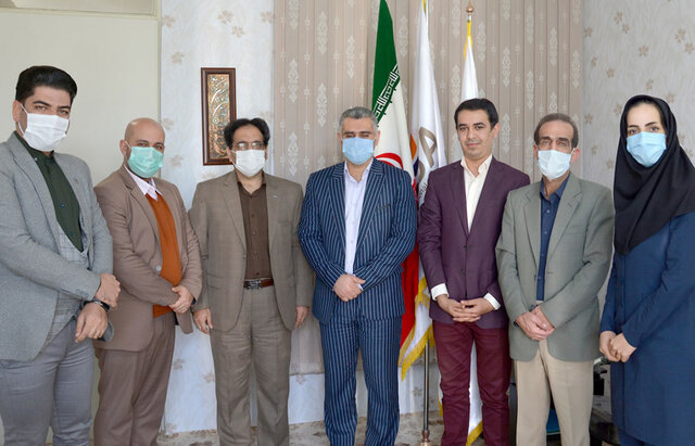 «کمیته هنرمندان» و «رادیو همگانی» یزد در مسیر ملی شدن