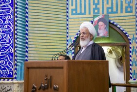 خطیب جمعه یزد: نامزد منتخب مردم باید پاسدار دین و کیان اسلامی باشد