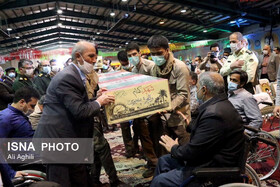 اجلاسیه پایانی دومین کنگره ملی ۴۰۰۰ شهید یزد از دریچه دوربین 