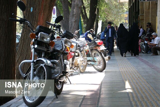 پیاده‌روهای یزد جهانی؛ به نام عابران، به کام راکبان