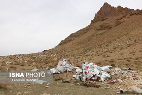 دفع غیراصولی زباله‌های ییلاقات تفت در استان یزد