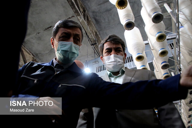 افتتاح خط تولید ۱۰۰۰ تنی نخ پنبه‌ای پلی‌استر در یزد با حضور «فتاح»