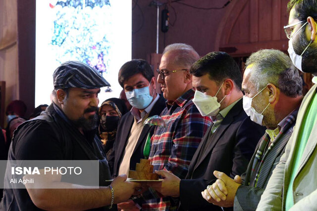 اختتامیه پنجمین جشنواره ملی تئاتر خیابانی «چتر زندگی»