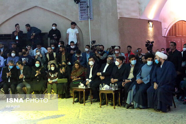 اختتامیه پنجمین جشنواره ملی تئاتر خیابانی «چتر زندگی»