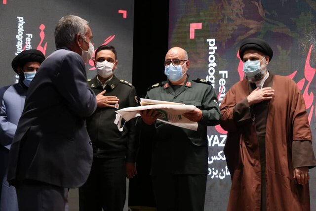 تجلیل از برترینهای جشنواره «ماندگارهای آسمانی» در یزد  تجلیل از برترینهای جشنواره «ماندگارهای آسمانی» در یزد