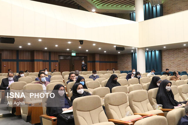 اولین نشست هم اندیشی استاندار یزد با اصحاب رسانه