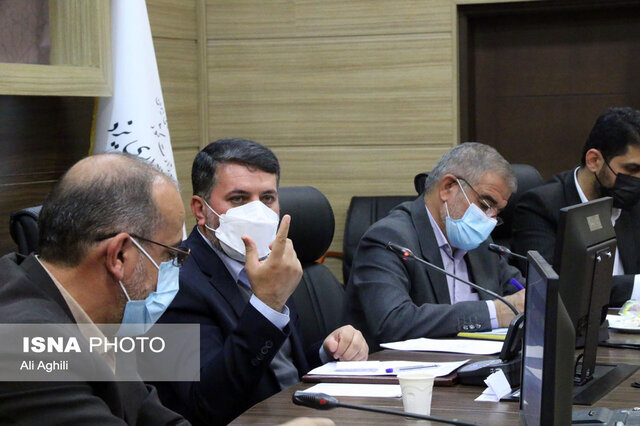 توسعه صنعتی در محور عقدا - مهریز ممنوع است/مجوزهای صادره را متوقف میکنیم