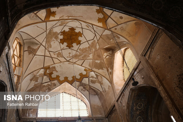 بقعه سید شمس الدین نگینی در میان چهارمنار یزد