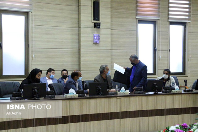 ملاقات چهره به چهره مردم دارالعباده با استاندار یزد