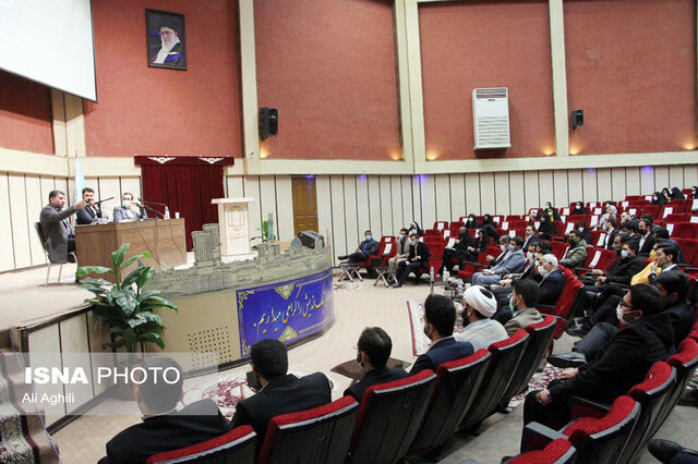 دانشجویان عملکرد مدیران را ارزیابی کنند