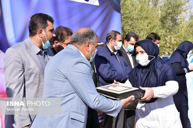 پرستاران نمونه شهرستان اردکان تجلیل شدند